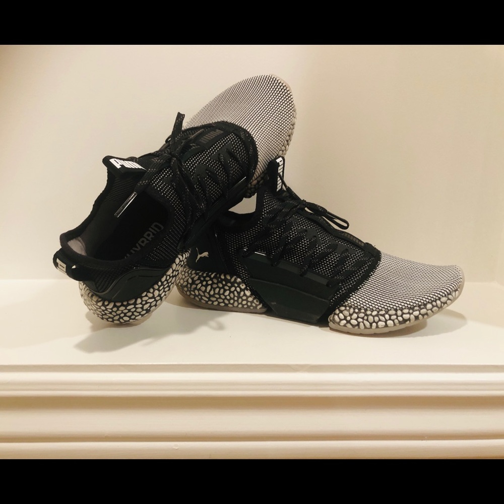 Men’s Puma Hybrid Rocket Aero, Size 10.5
